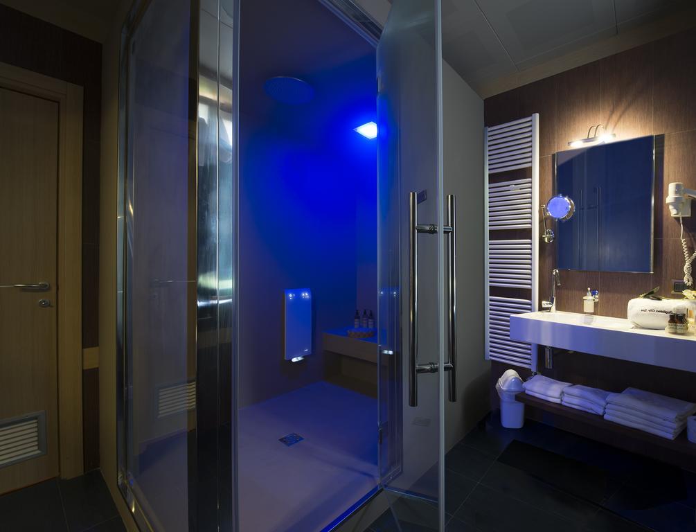 Hotel Guglielmo Catanzaro Oda fotoğraf